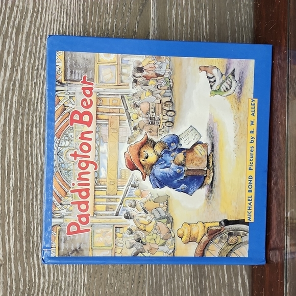 Paddington bear a great kids book - Picture 1 of 6